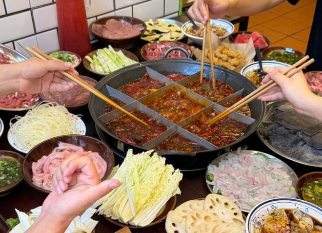 楠火锅第9小龙坎排第6第一名不意外麻将胡了2试玩全国火锅店门店数量：(图2)